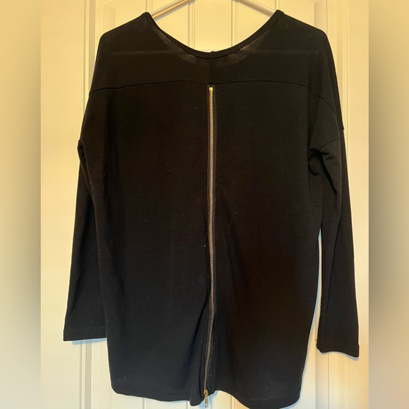 Lulus Black Long sleeve Shirt Zipper in back SMALL - Picture 2 of 3